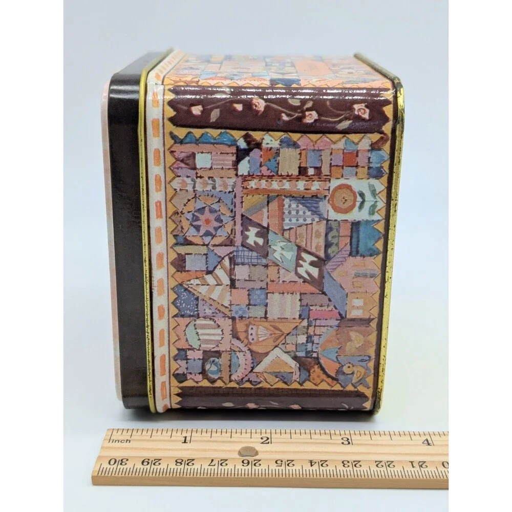 Vintage 1977 Mice Friendship Patchwork Quilting Needlework Storage Tin
